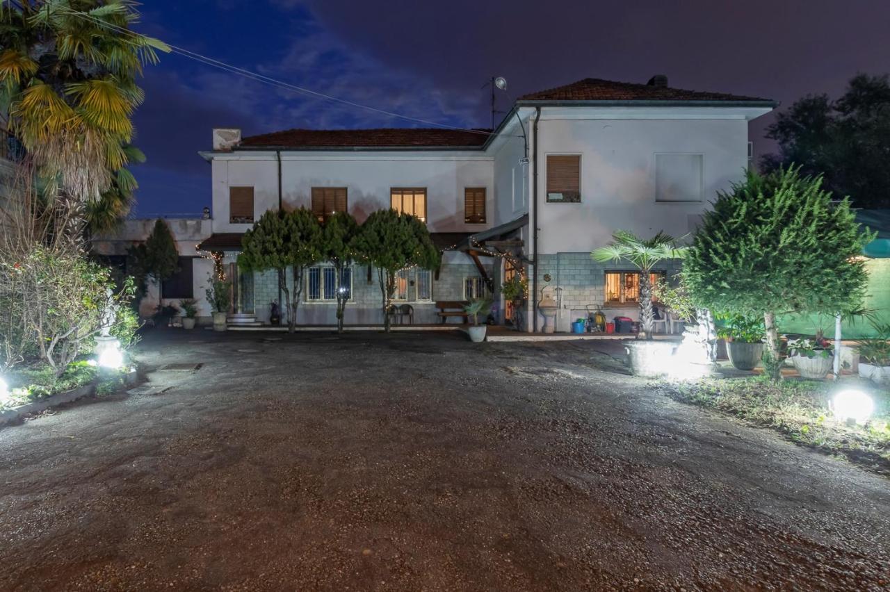 Casa Stella Malpensa Hotel Cassano Magnago ภายนอก รูปภาพ